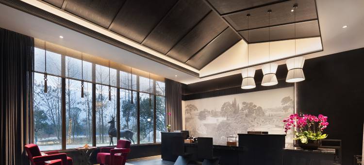 巴陵·邕湖庄园酒店(洞庭湖中华熊猫苑店)图片