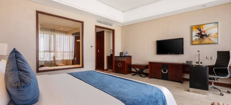 句容余坤墨尔顿大酒店图片