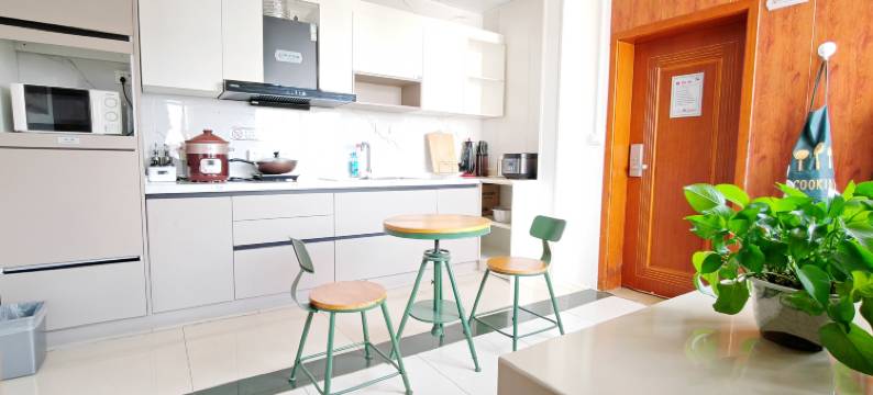 成都八宝大酒店(宽窄巷子骡马市地铁站店)图片