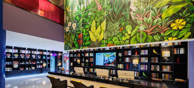 喜鹊愉家旅馆(龙门高铁站隋唐植物园店)图片