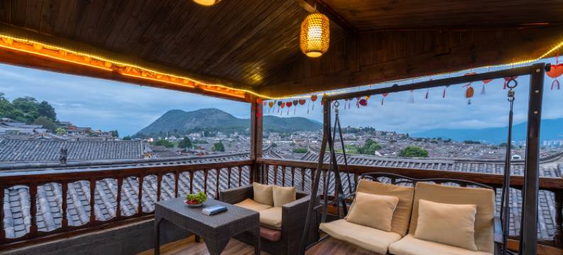 六十八号·日照金山雪山观景美宿(丽江古城四方街店)图片