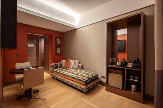 The Independent Hotel Hotel Overview