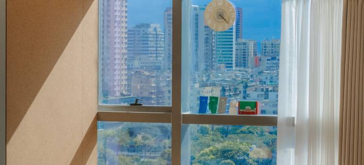 米小鸟主题公寓(汕头万象城龙眼南路美食街店)图片