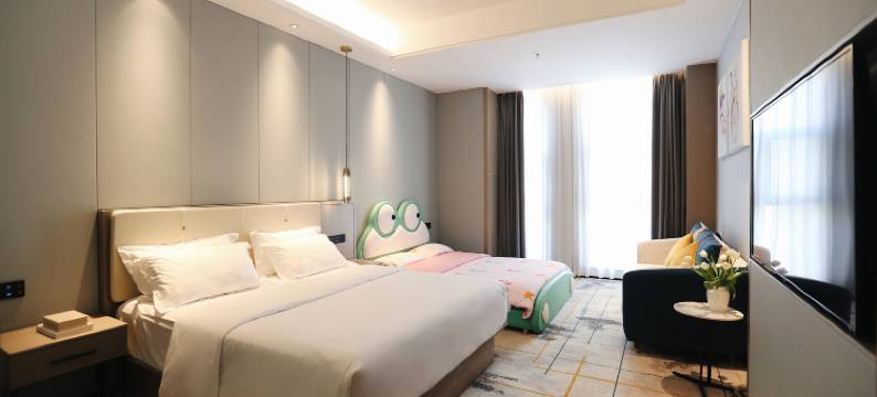 奥普酒店(重庆蔡家轻轨站店)图片