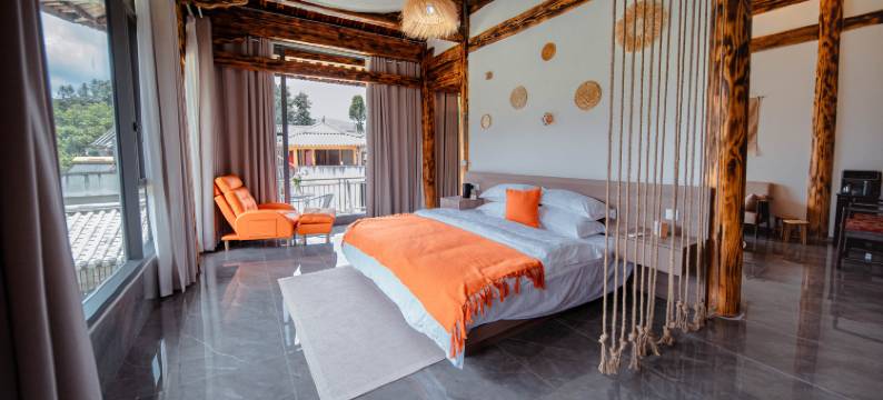 腾冲景颇茶雨客栈(董官村西董大院店)图片