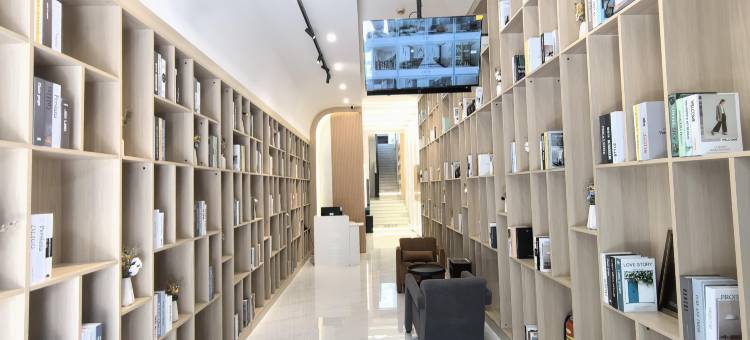 Xbed希酒店(岳阳火车站步行街店)图片