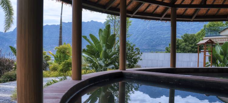 半月湾假日酒店(邵女坪旅游度假区店)图片