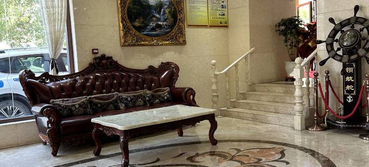 化隆丝路蕃客国际饭店图片