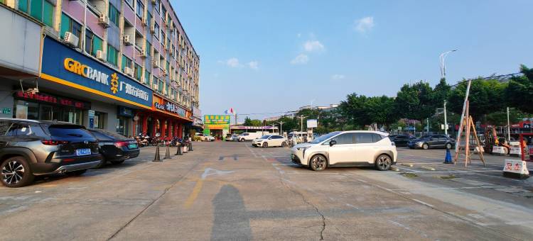 鸿鑫商务酒店(南沙区太石工业区店)图片