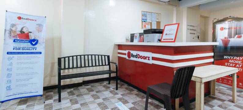 红门酒店Plus-近上城BGC购物中心(RedDoorz Plus near Uptown BGC Mall)图片