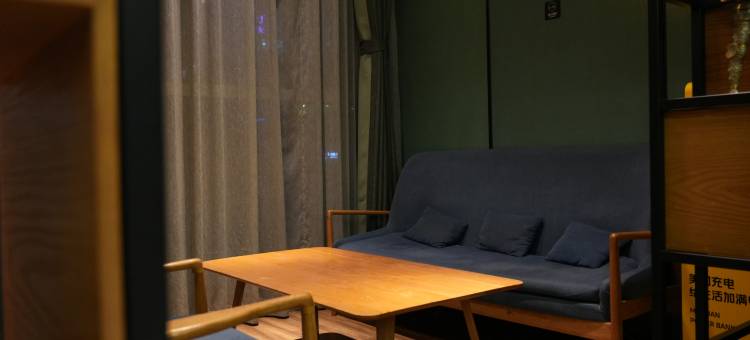 网鱼电竞酒店(宁波南部商务区店)图片