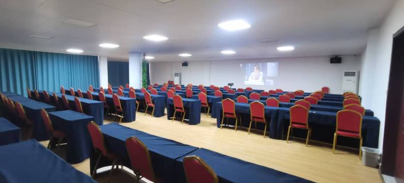 海纳斯酒店(城阳综合商务区店)图片