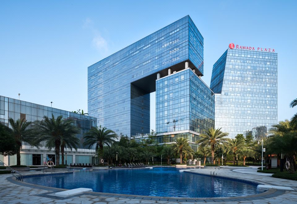 柳州东城华美达广场酒店外景图