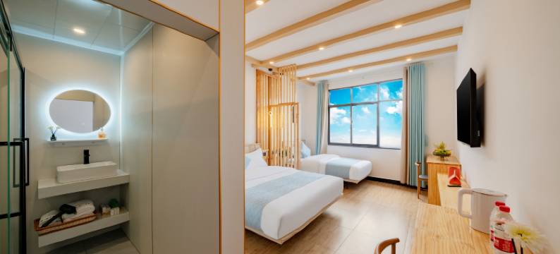 合家喜·悦枫雪山度假酒店(古城南门忠义市场店)图片