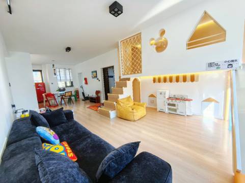 东舍智能影院民宿(东疆亲海公园店)