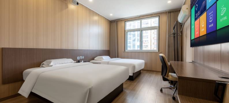 悦景豪影院酒店(盐城大丰中交美庐城店)图片