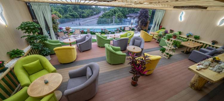 若朴民宿(青城山高铁站前山景区店)图片