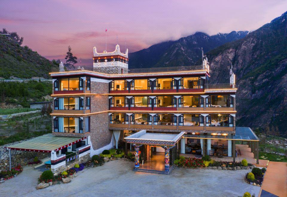 溪林山居（丹巴甲居藏寨店）外景图