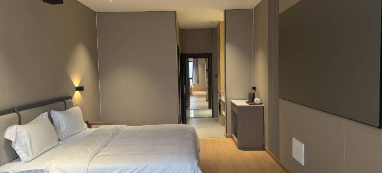 江门十里城欢影音公寓(江门东站江海万达广场店)图片