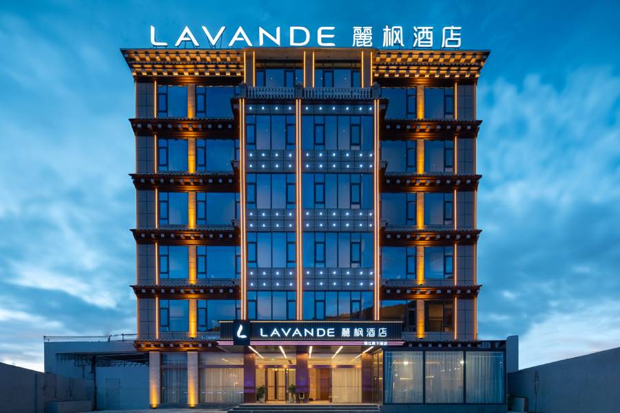 麗楓酒店(318國道甘孜巴塘店)