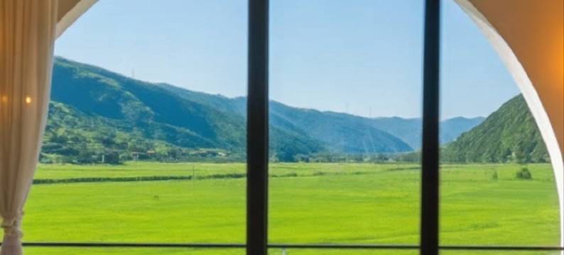 柏湾BOWAN·山谷里设计师度假酒店 (康定新都桥镇店)图片