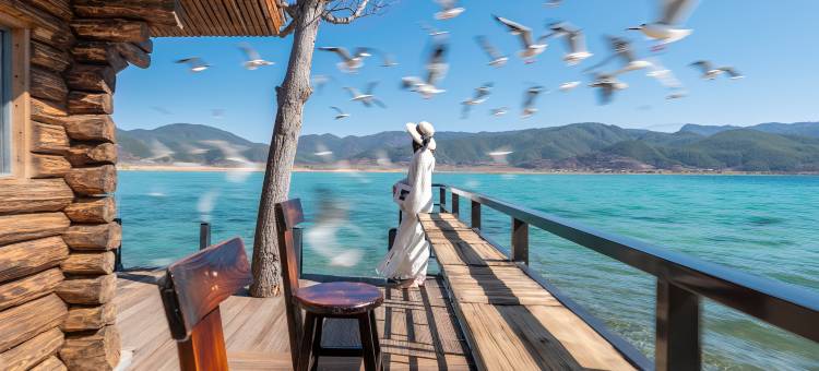 泸沽湖岚屿|亲水木屋湖景度假美宿(洛洼码头店)图片