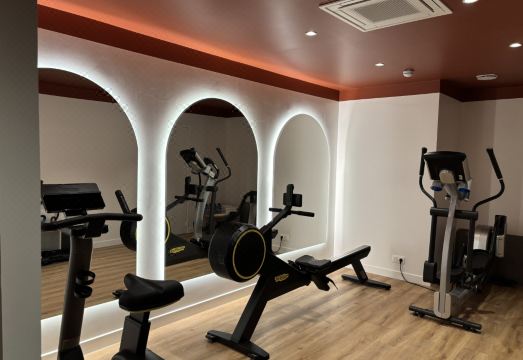 Mercure Paris Boulogne Pont de Saint CloudHotel Overview