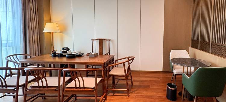 四季汇行政公寓(福州闽侯大学城厚庭地铁站店)图片