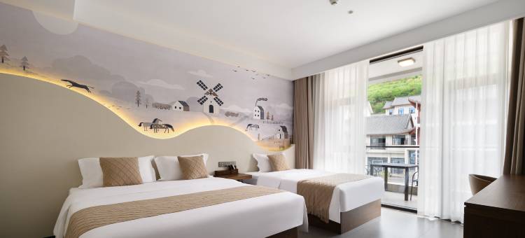 山和月·阳台观岳赏星怜花侘寂风设计原宿(武当山景区售票处店)图片