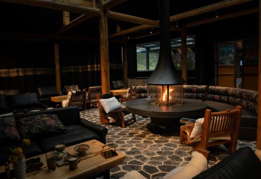 松潘云谷鸿朵民宿外景图