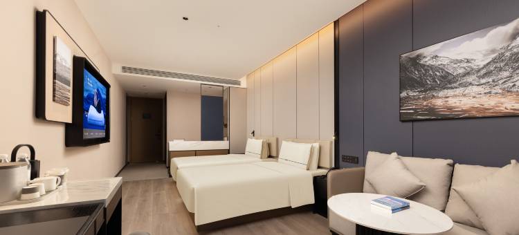 杭州城北万象城好运街亚朵酒店图片