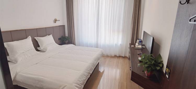 派柏·云酒店(迁安沙河驿镇店)图片