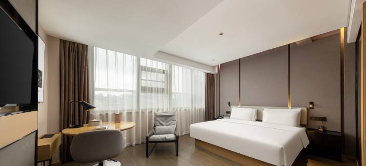 常州火车站南大街亚朵酒店图片