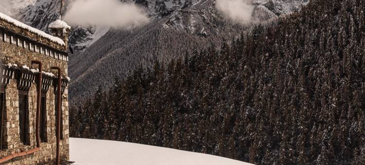 稻城亚丁AZARA游牧·黑青稞酒店图片