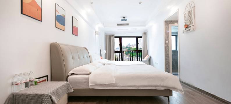 云朵江景民宿(重庆解放碑十八梯店)图片