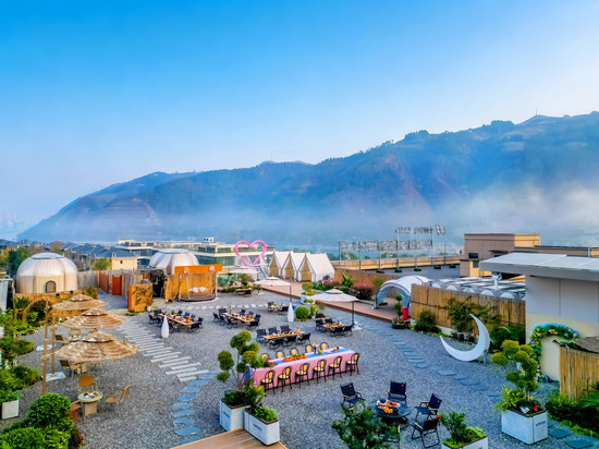 阔越云栖酒店(奉节高铁站店)