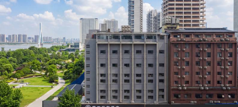 戴丁尚玺酒店(宜昌三峡游客中心万达广场店)图片