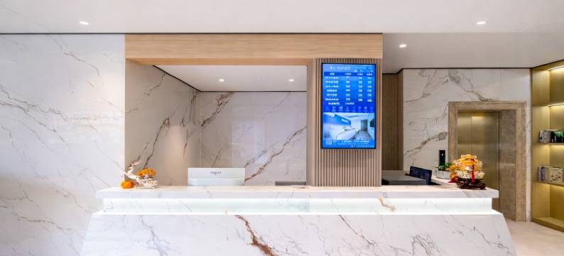 常山季朵酒店(中商广场店)图片