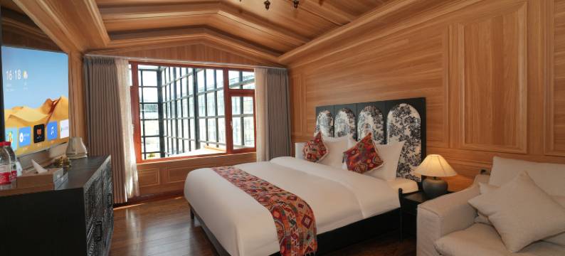 格玛云舍·白玛建塘民宿(独克宗古城店)图片