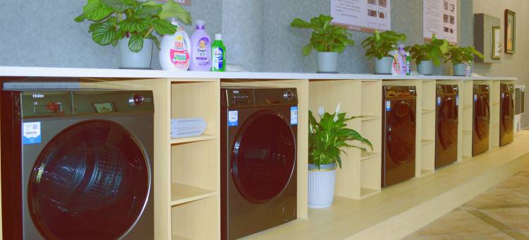 亿腾海景日出酒店(北戴河鸽子窝碧螺塔店)图片