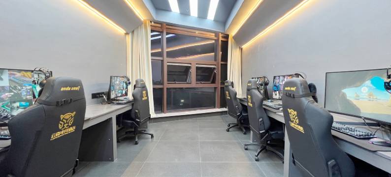 极客巢电竞酒店(南通开发区政务中心店)图片