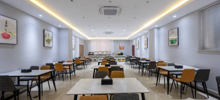 速8精选酒店(北京西站六里桥地铁站店)图片