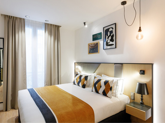 香榭丽舍大街明星酒店