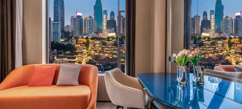 十八尊酒店(重庆解放碑步行街洪崖洞店)图片