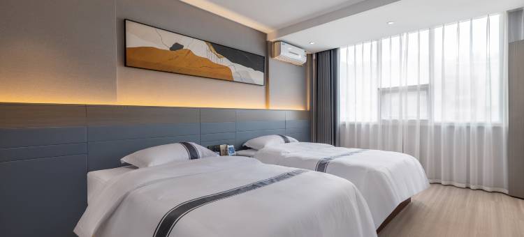 逸柏国际酒店(鹤峰中坝店)图片