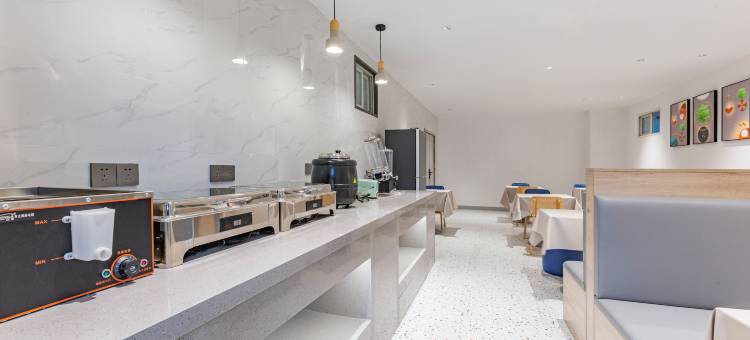 7天酒店(武汉理工大学马房山地铁站店)图片