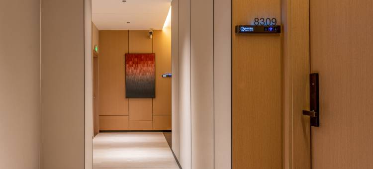 玖典酒店(临高富罗天街汽车站店)图片