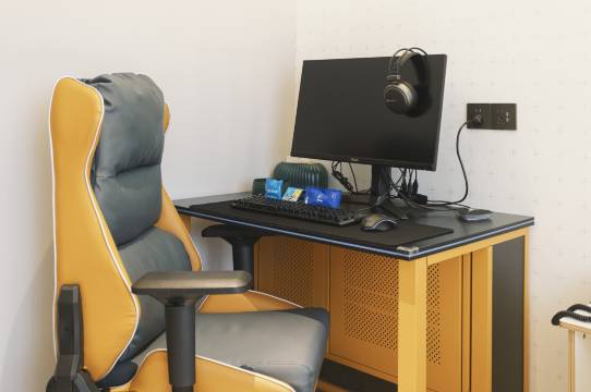 网鱼电竞酒店(杭州庆春广场地铁站店)图片