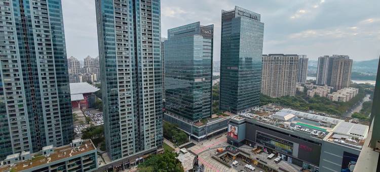 惠州华贸城央卅五艺术公寓酒店图片