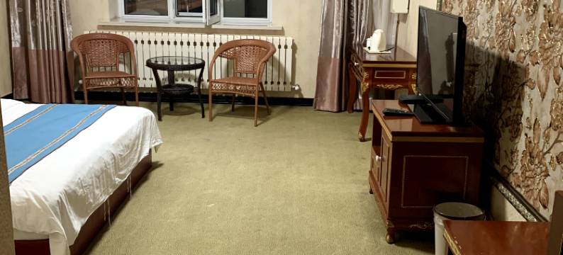 新巴尔虎右旗鸿福苑宾馆图片